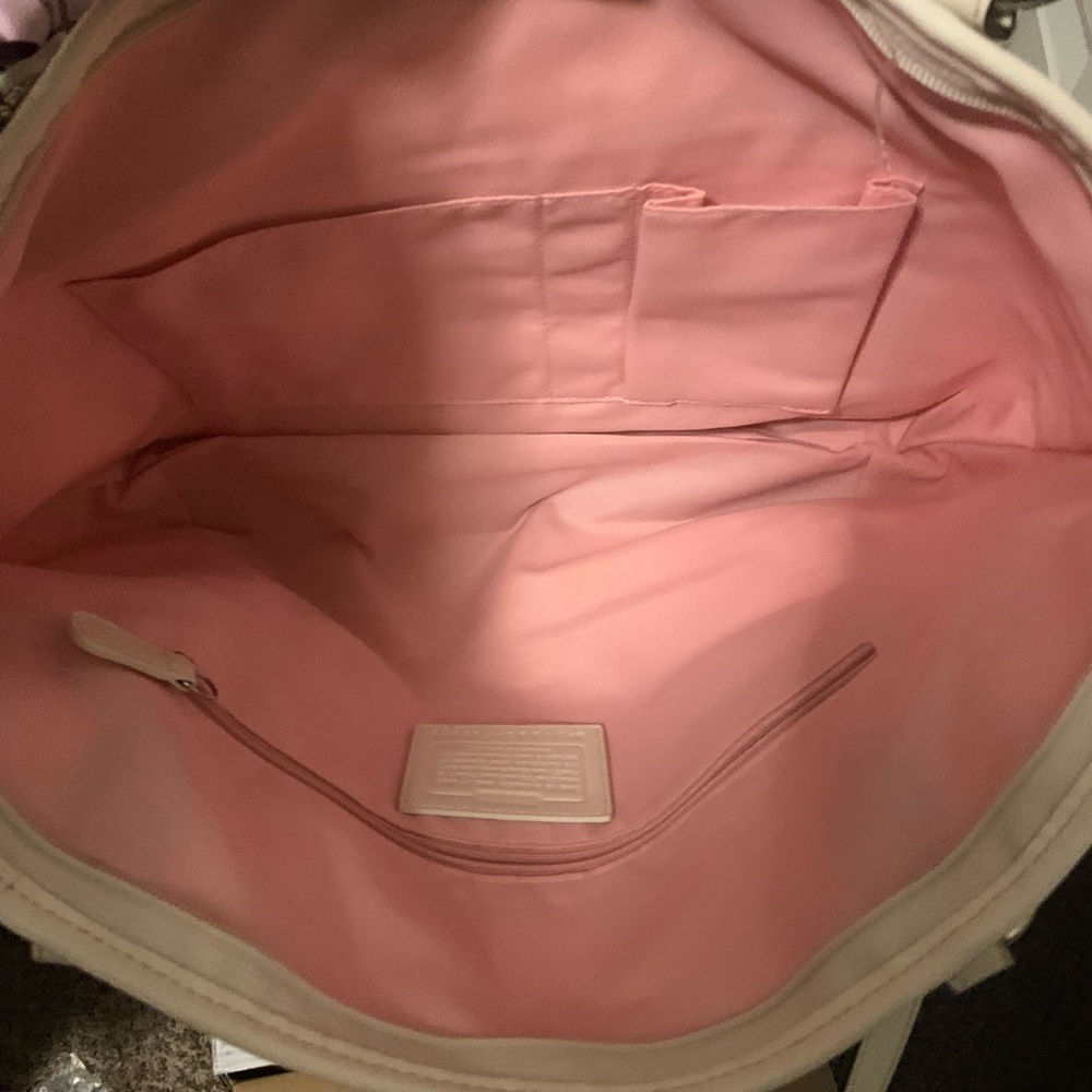 Coach purse - Picture 3 of 4